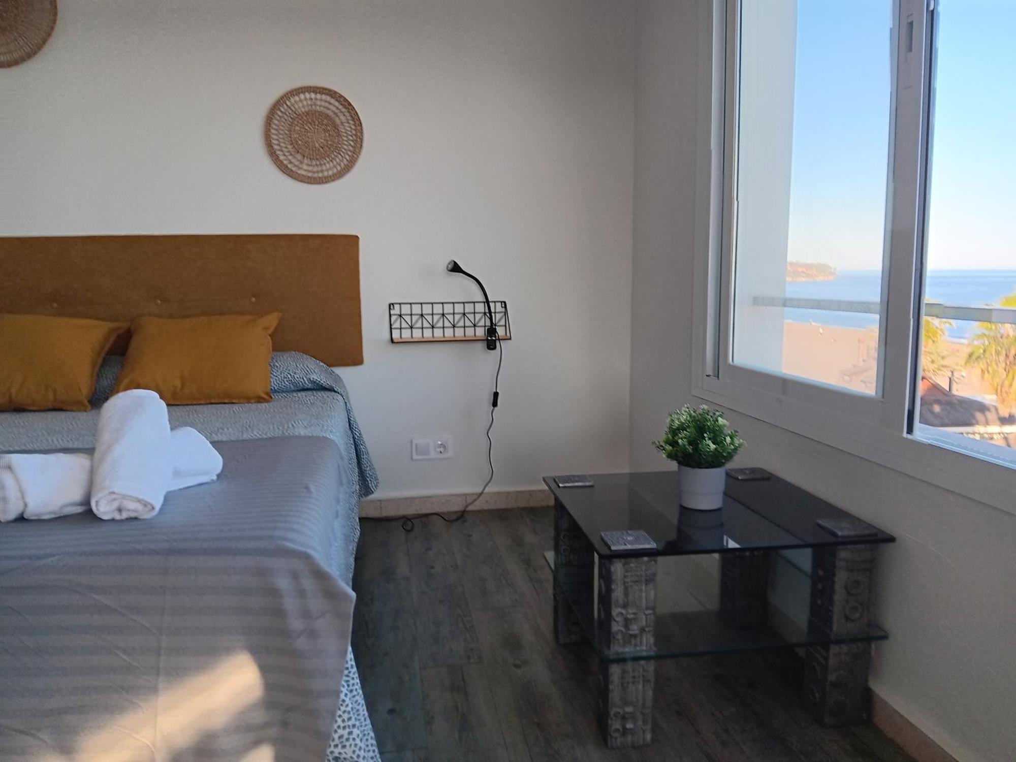 Alojamiento Iberia Playa Эстепона Экстерьер фото