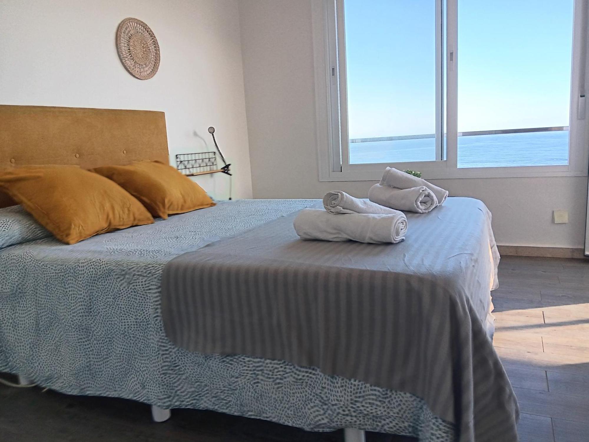 Alojamiento Iberia Playa Эстепона Экстерьер фото